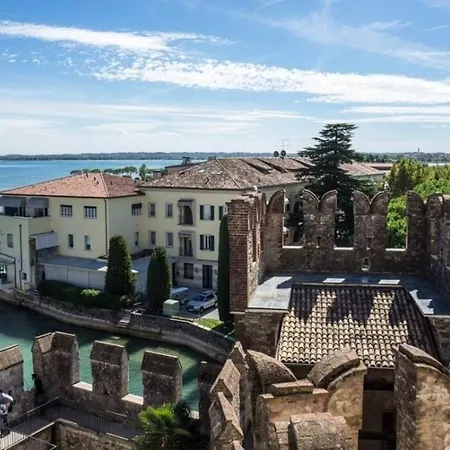 Giardino Apartment - Centrico Con Piscina Sirmione Exterior photo