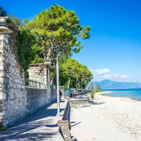 Giardino Apartment - Centrico Con Piscina Sirmione Exterior photo