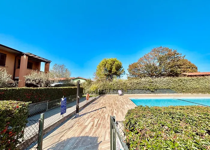 Giardino Apartment - Centrico Con Piscina